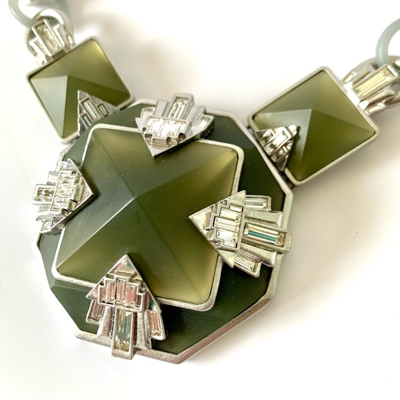 Lia Sophia RARE Red Carpet Collection, Eclatant, statement necklace - Picture 3 of 5